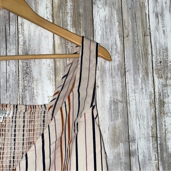 NWT Society Stitch Crop - Picture 2 of 5